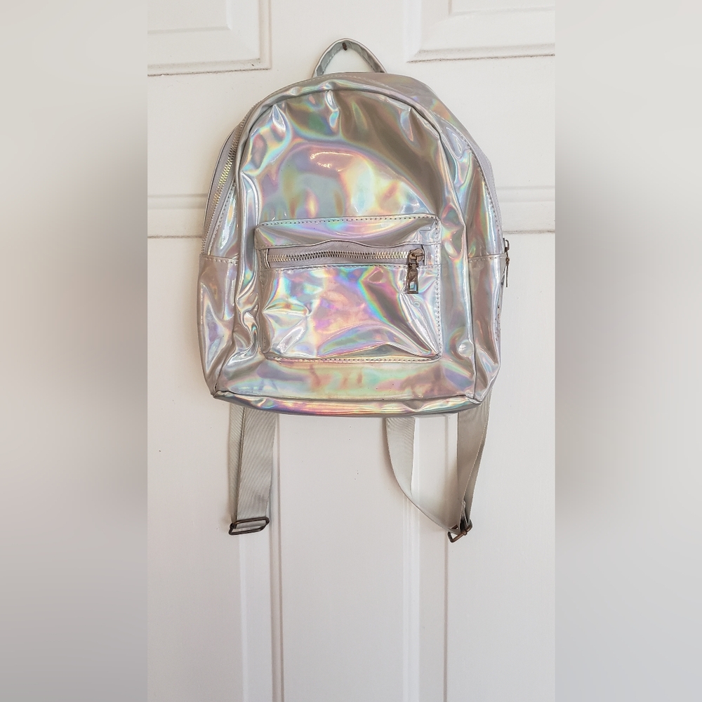 Holographic bag